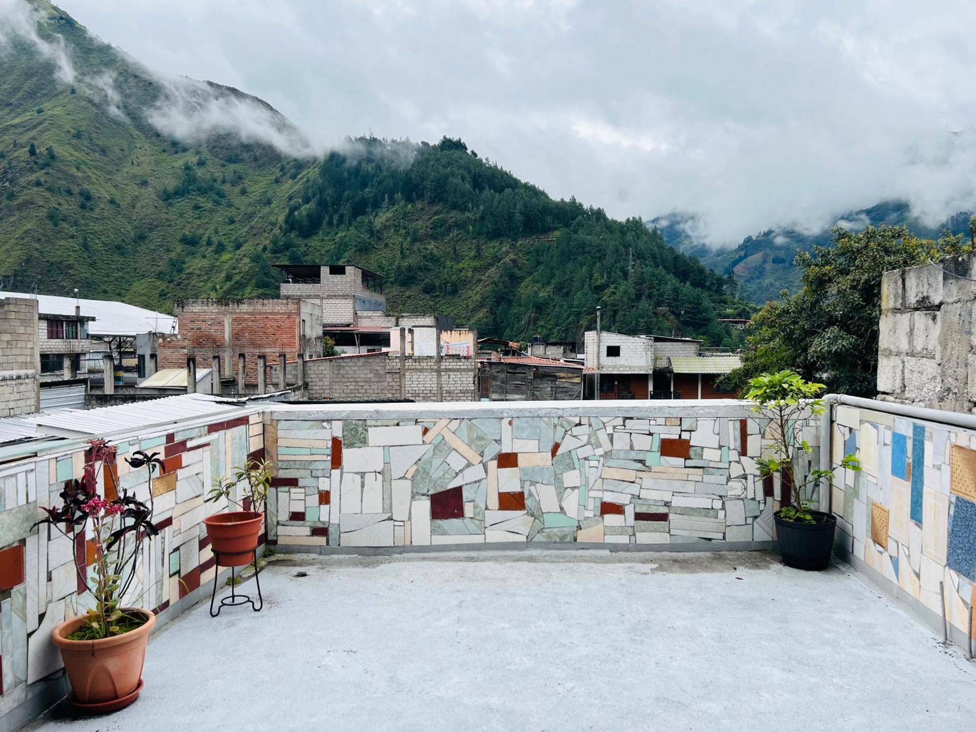 Tiny Apartment In The City Rooftop Terrace Baños Exteriér fotografie